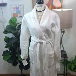 Aria NORDSTROMS White Embroidered Robe